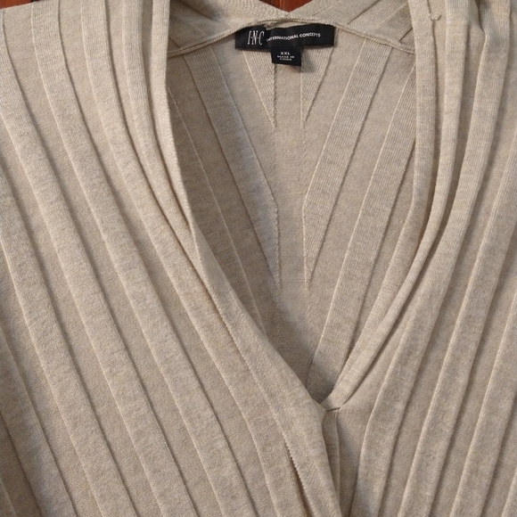 Sweater top - Picture 3 of 4